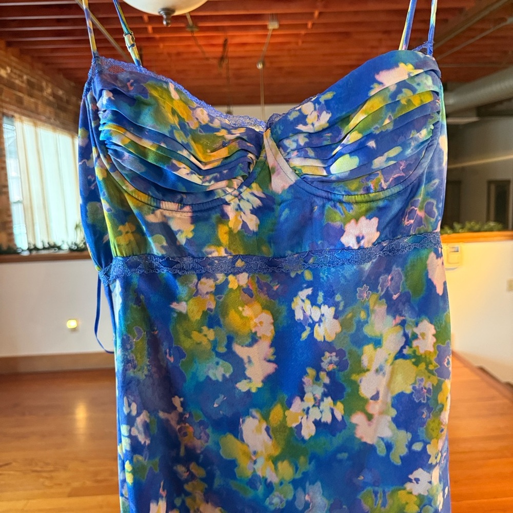 ASTR Blue Floral Midi Dress - Picture 5 of 8